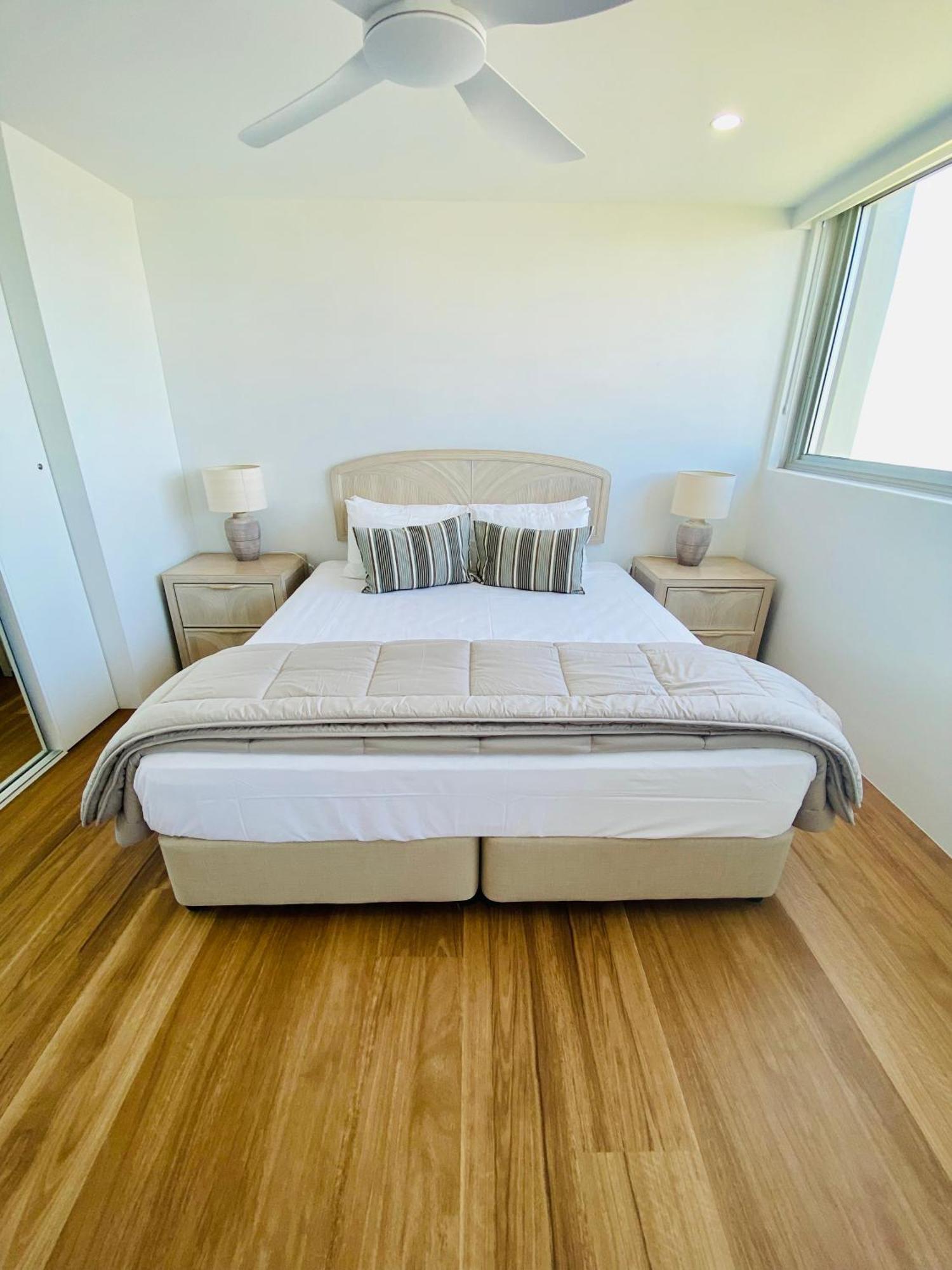 One The Esplanade Apartments On Surfers Paradise Gold Coast Esterno foto
